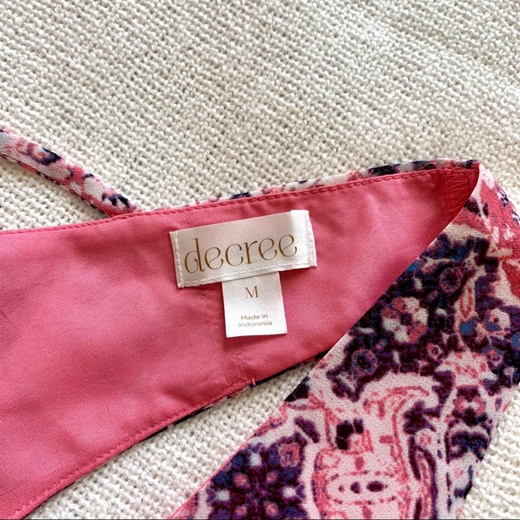 Decree Pink Paisley Criss Cross Layer Tank Blouse - Picture 6 of 9